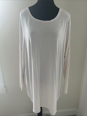 Zenana Outfitters Light Cream Long Sleeve Tunic Top